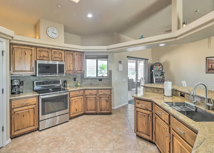 3Br/3Ba, 360° Views, Min To London Bridge/Trails *